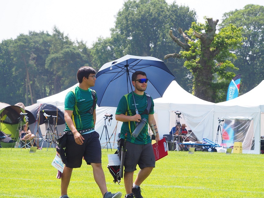 Archers keeping cool at a competition